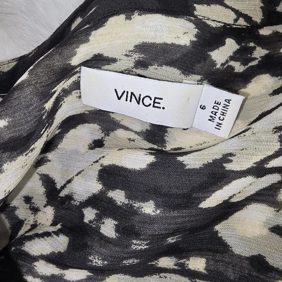 Vince Stylish Black and Cream Basketweave Print Women's Blouse - Picture 10 of 13